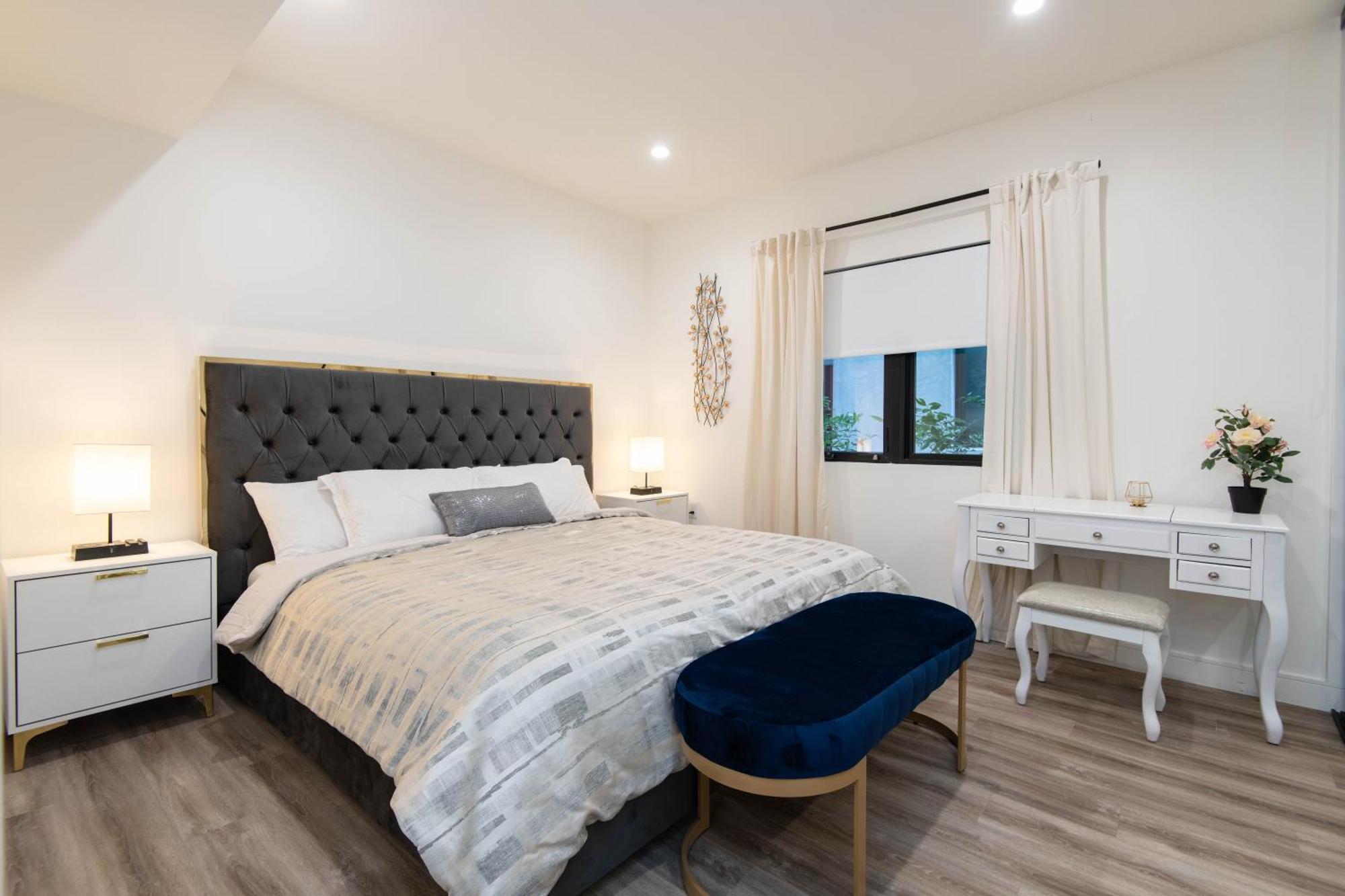 Regency Modern Apartments Глендейл Экстерьер фото