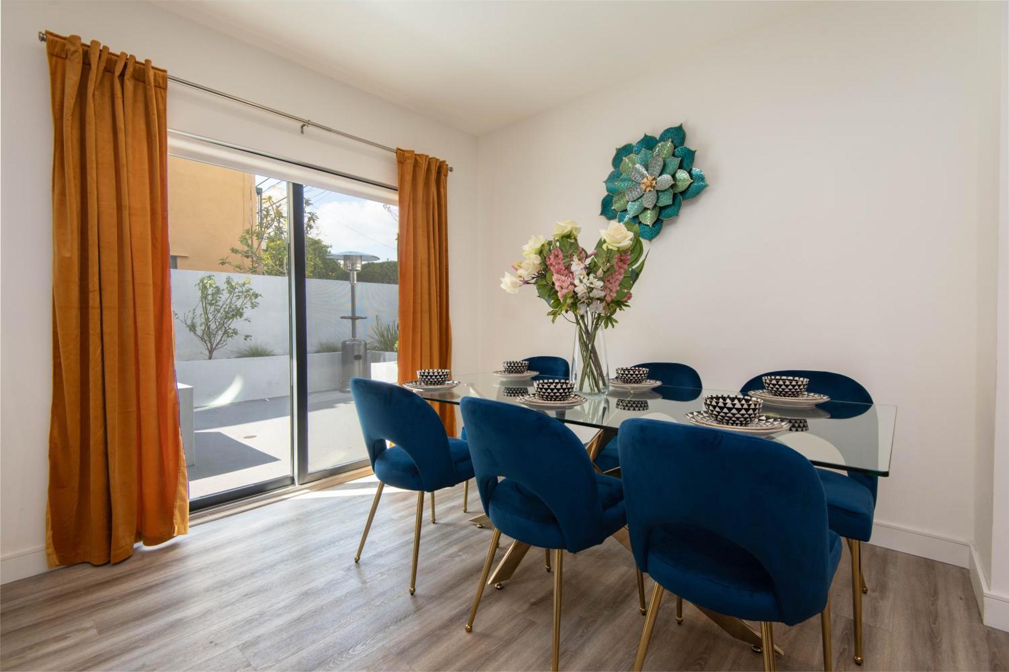 Regency Modern Apartments Глендейл Экстерьер фото