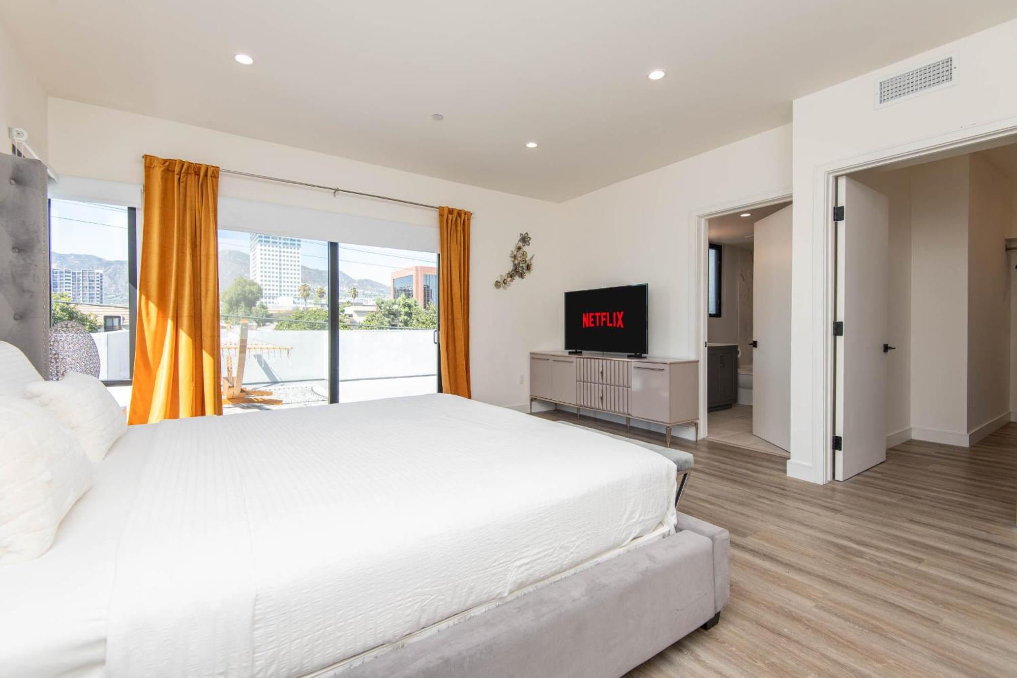 Regency Modern Apartments Глендейл Экстерьер фото